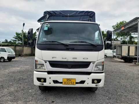 Đầu đèn cabin xe tải Fuso 7,2 tấn đời 2017 thùng mui bạt
