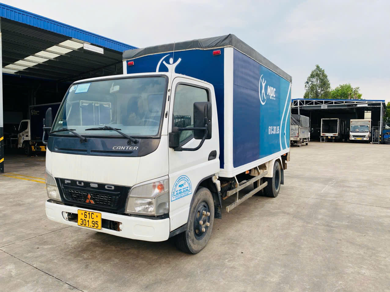 Thùng Kín xe tải Fuso cũ 2 tấn