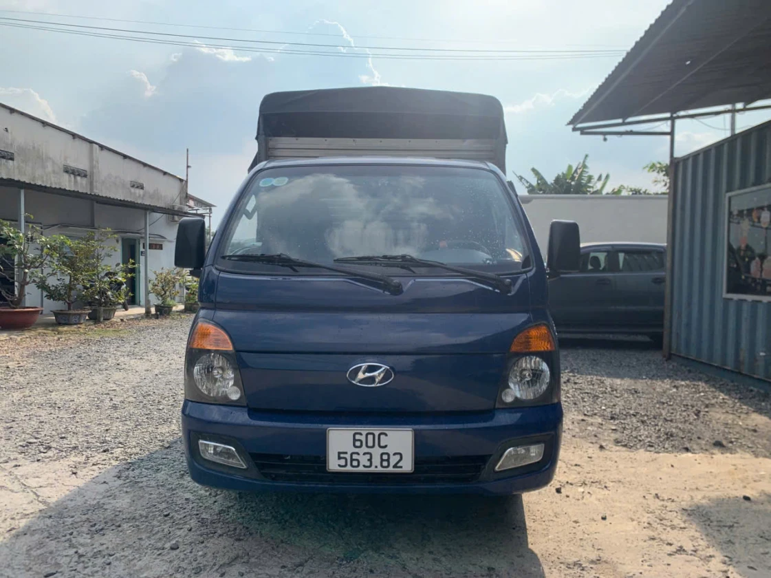 xe tải Hyundai cũ tại bãi đời 2020 tải trọng 1.4 tấn siêu lướt