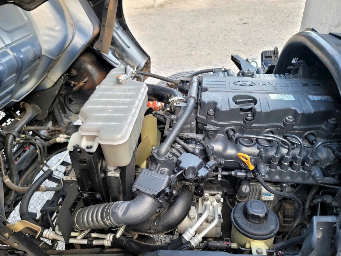 Động cơ D4GA trên xe Hyundai 110SL 7 tấn công suất 150 mã lực